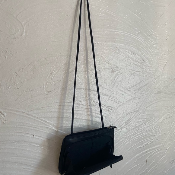 Black Fossil Purse - Picture 2 of 3